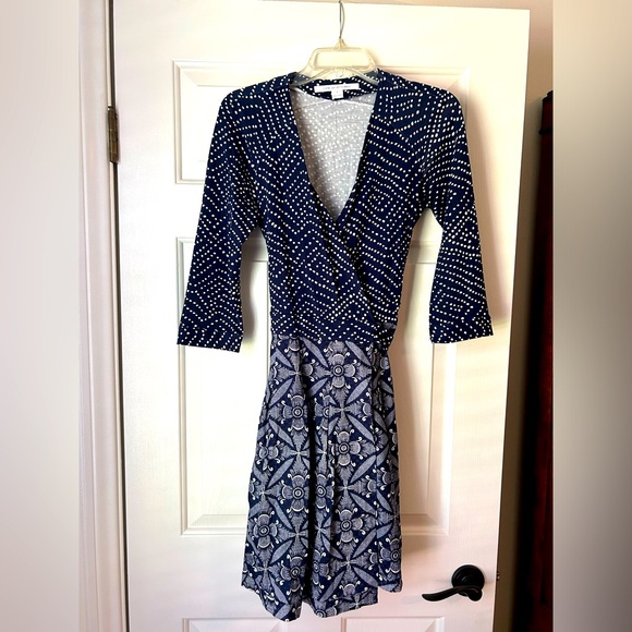 Diane Von Furstenberg Wrap Dress - Size 6 - Picture 1 of 6
